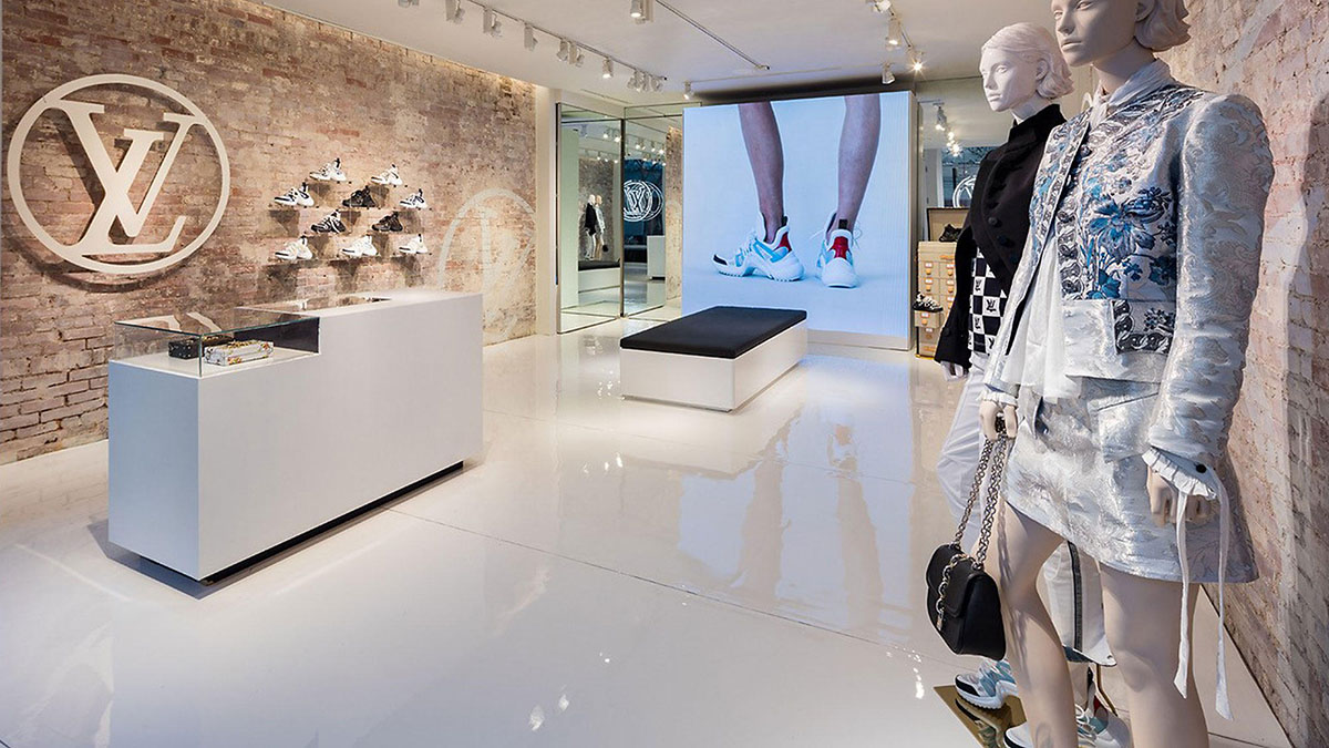 Louis Vuitton abrió su tienda temporaria en Nueva York para la zapatilla LV  Archlight