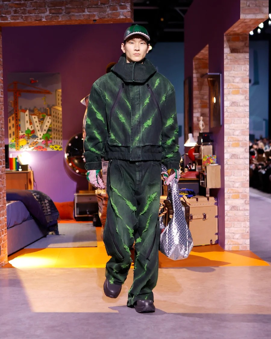 Louis Vuitton lanzó la moda masculina Otoño 23/24 con con una gran  performance